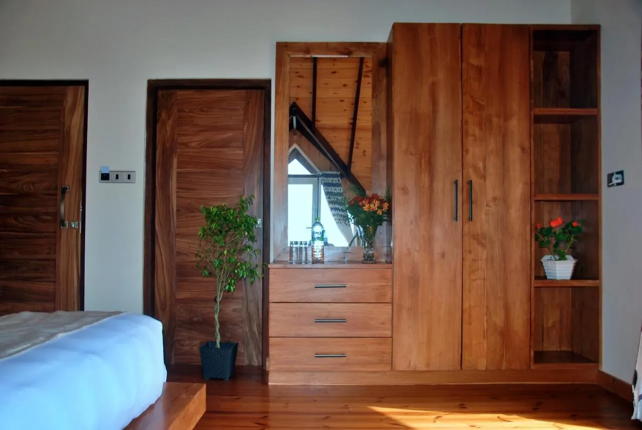 Cottage San Francesco Нувара-Элия Отель