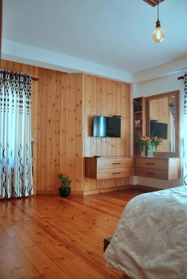 Cottage San Francesco Нувара-Элия Отель